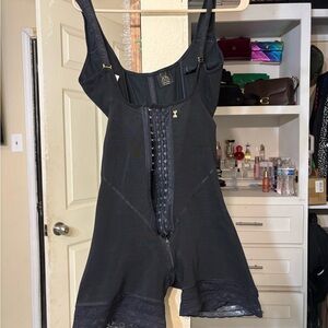 Elegant Black Shapewear Bodysuit